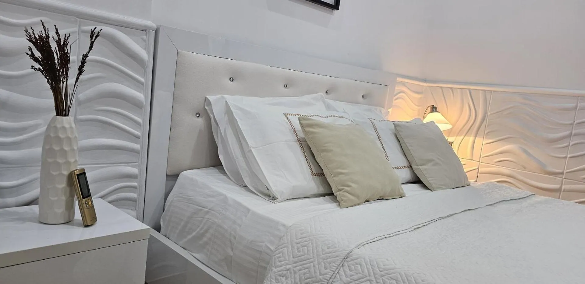 Alpha Seaside Apartment Sarandë