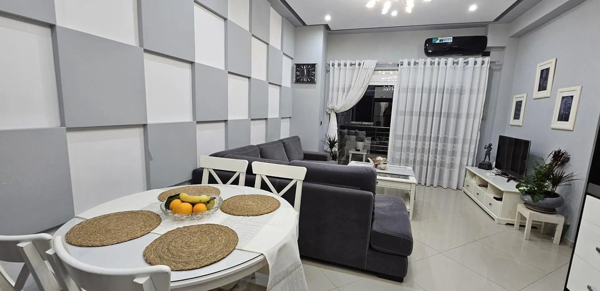 Alpha Seaside Apartment Sarandë