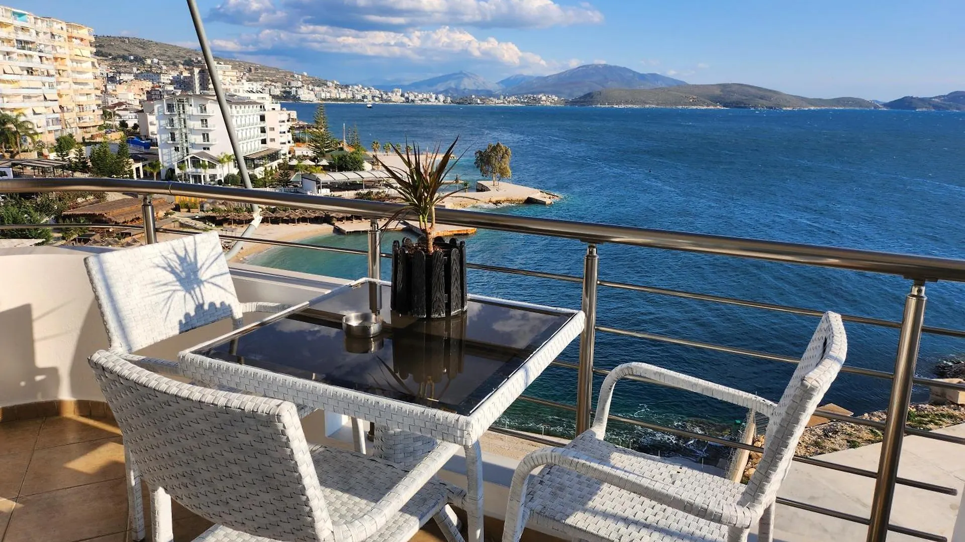 Alpha Seaside Apartment Sarandë Albanië